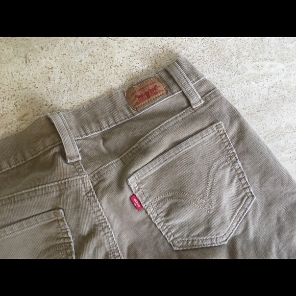 💙Levi’s Corduroy Jeans💙 - Picture 3 of 6